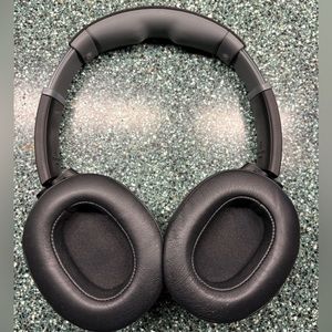 Skullcandy headphones